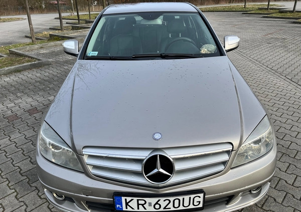 Mercedes-Benz Klasa C cena 26900 przebieg: 211500, rok produkcji 2007 z Kraków małe 67